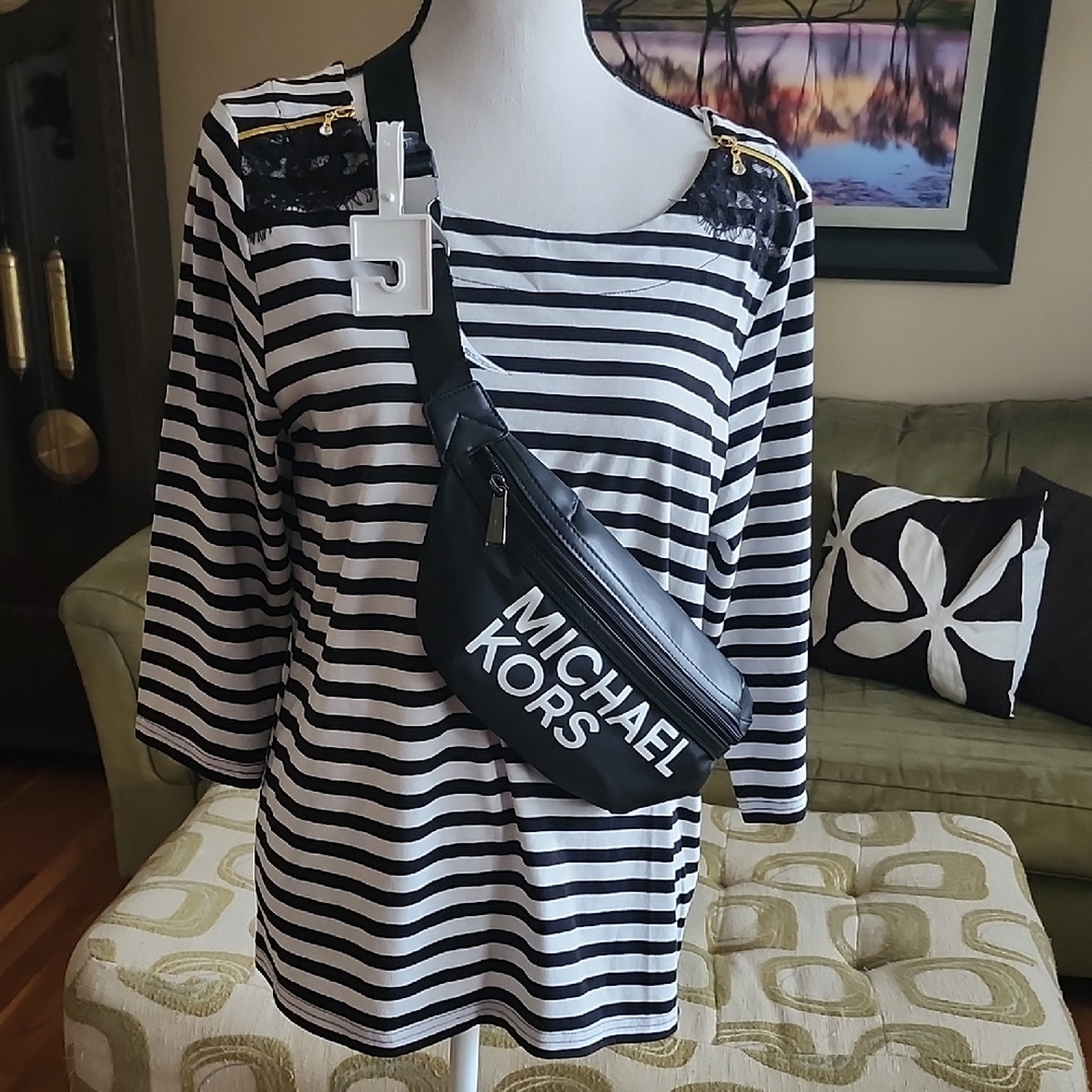 SALE💥NWT🖤Michael Kors Fanny Pack Or Sling Bag